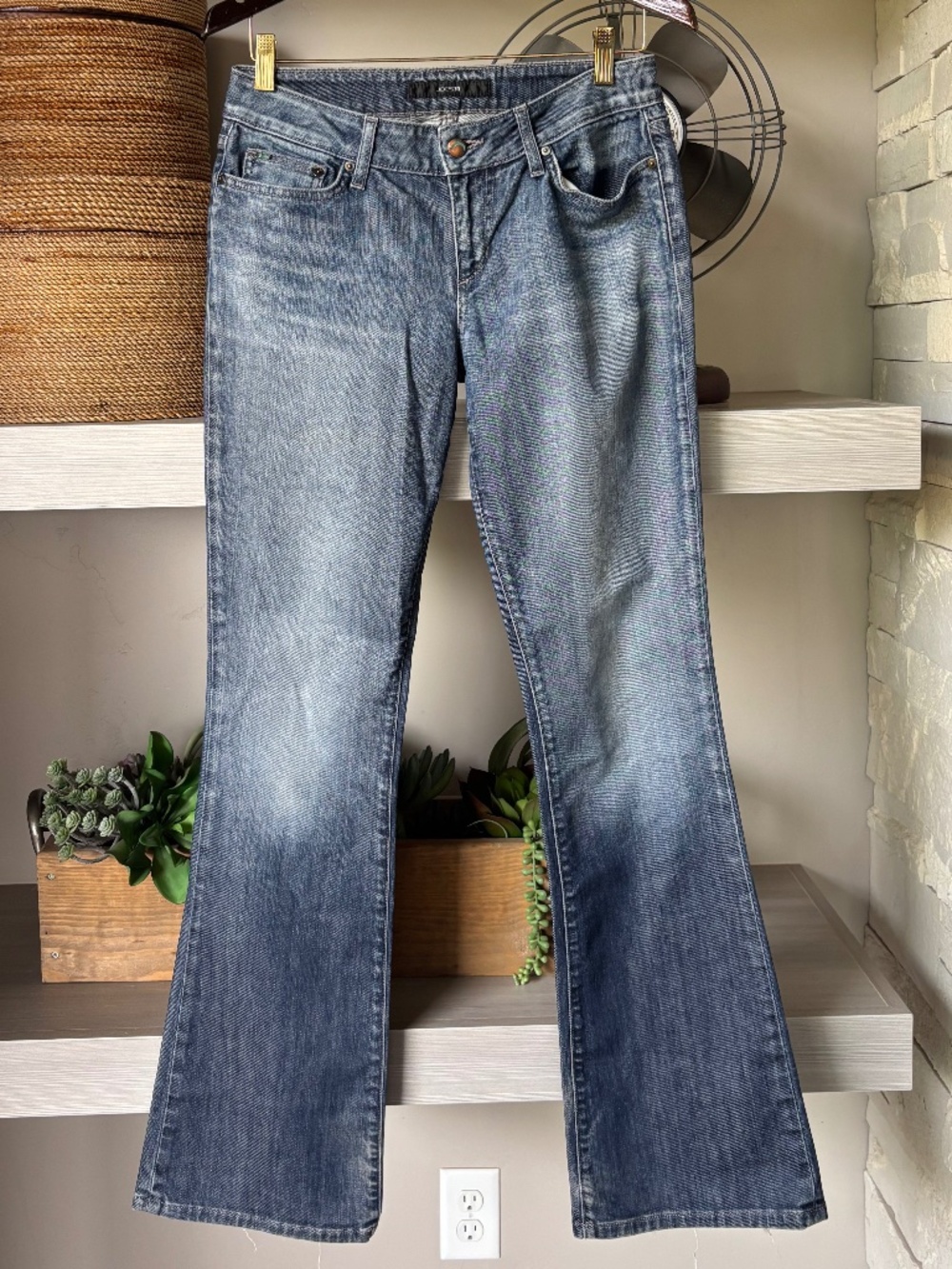 Joe's "Honey" Low Rise Flare Leg Jeans Blue Distressed  29